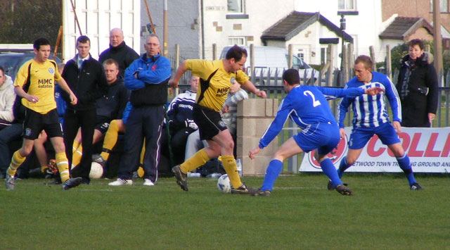 Halfway House v Red Rose Catering - Wednesday 8th April 2009.