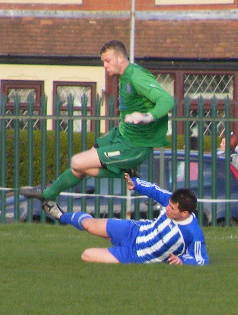 Halfway House v Red Rose Catering - Wednesday 8th April 2009.