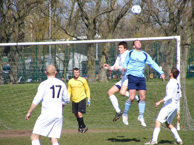 Snaps - Div 2A - Brun Grove v Fairhaven - Sunday April 12th 2009
