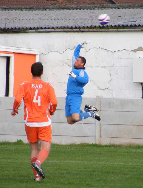 Snaps From mechs - Div 1 - Northern Care Reserves v Fairhaven - Weds 12th August 2009