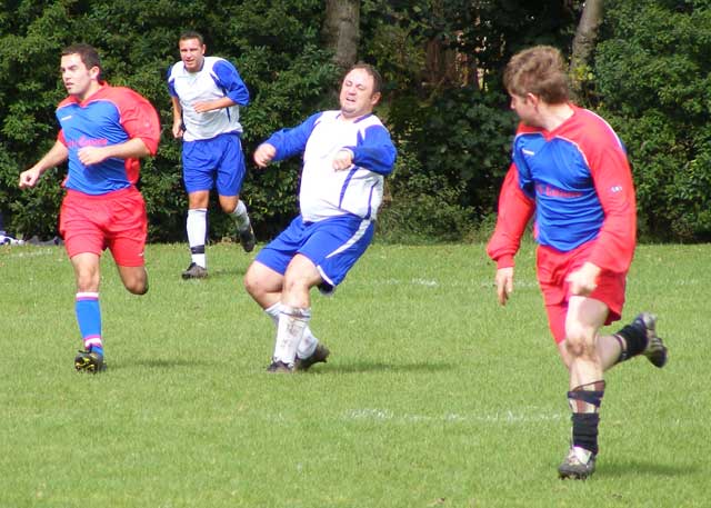 Snaps From Boundary - Sunday 6th September 2009