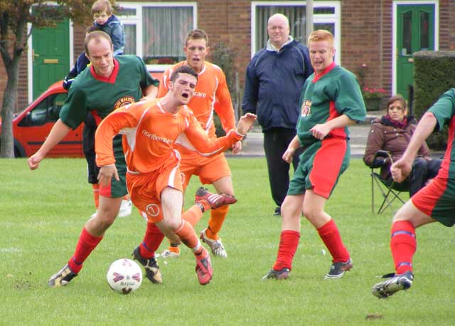 Snaps From Boundary - Sunday 6th September 2009