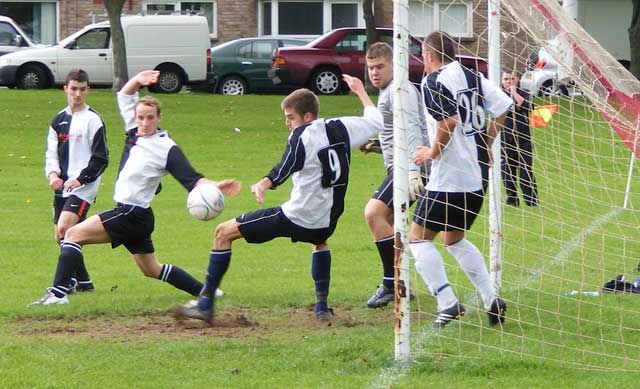 Snaps From Boundary - Sunday 6th September 2009