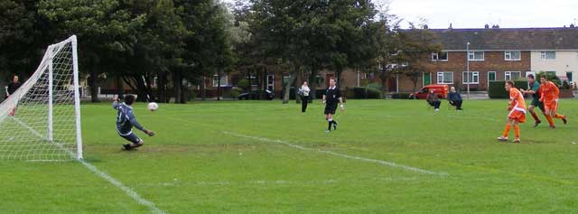 Snaps From Boundary - Sunday 6th September 2009