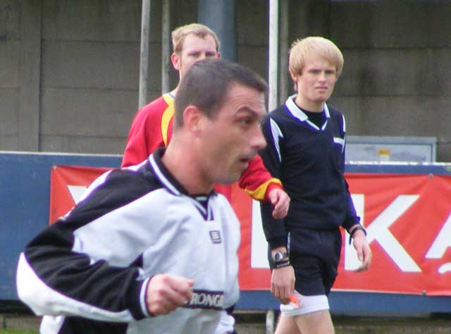 Snaps From The Gate - Sunday 25th October 2009