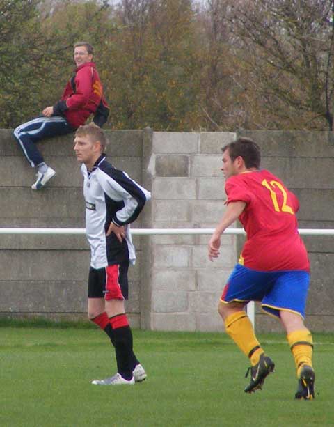 Snaps From The Gate - Sunday 25th October 2009