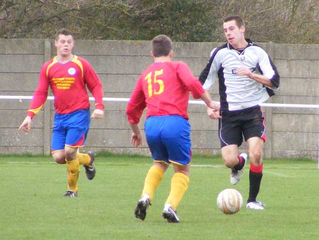 Snaps From The Gate - Sunday 25th October 2009