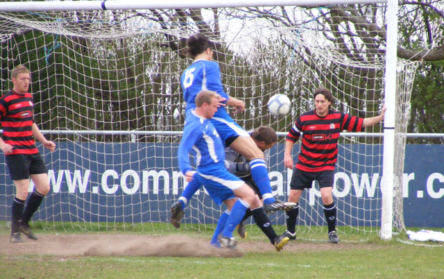 Snaps - Wednesday 28th April, 2010 - Highfield v Progress Snaps - Wednesday 28th April, 2010 - Highfield v Progress