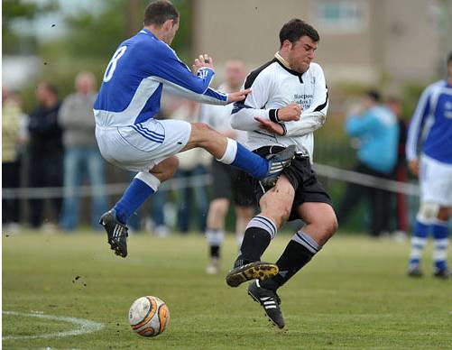 Top photo's from the Premier Division title decider - May 2009.