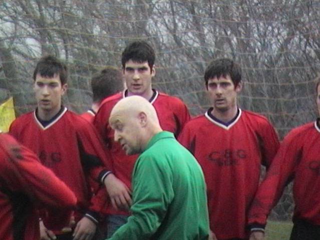 Gledhill Cup 2004/05 - Review of earlier rounds with pictures plus a preview of the final
